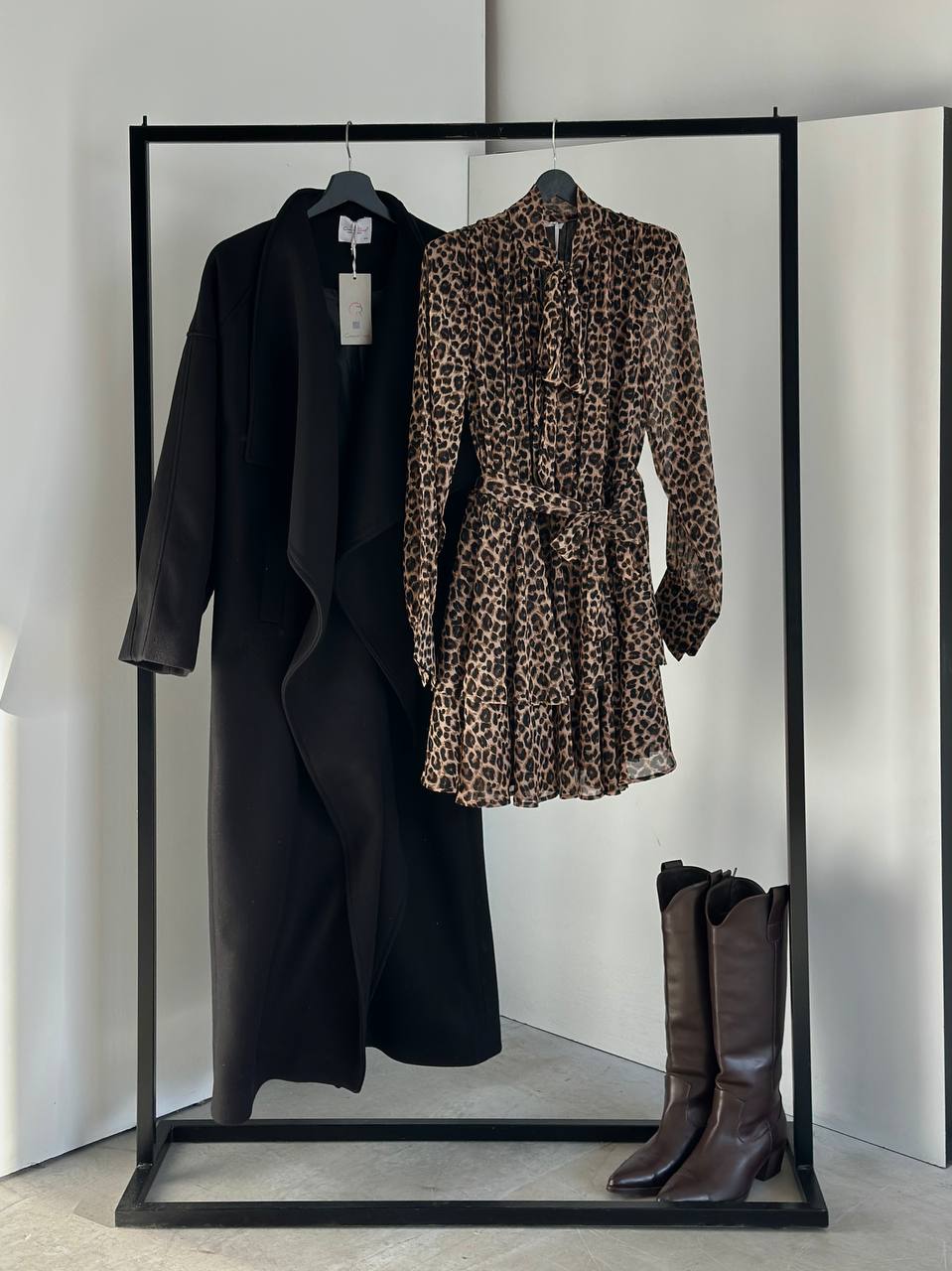 Siyah Fit & Flare Mini Elbise Hayvan Baskılı
