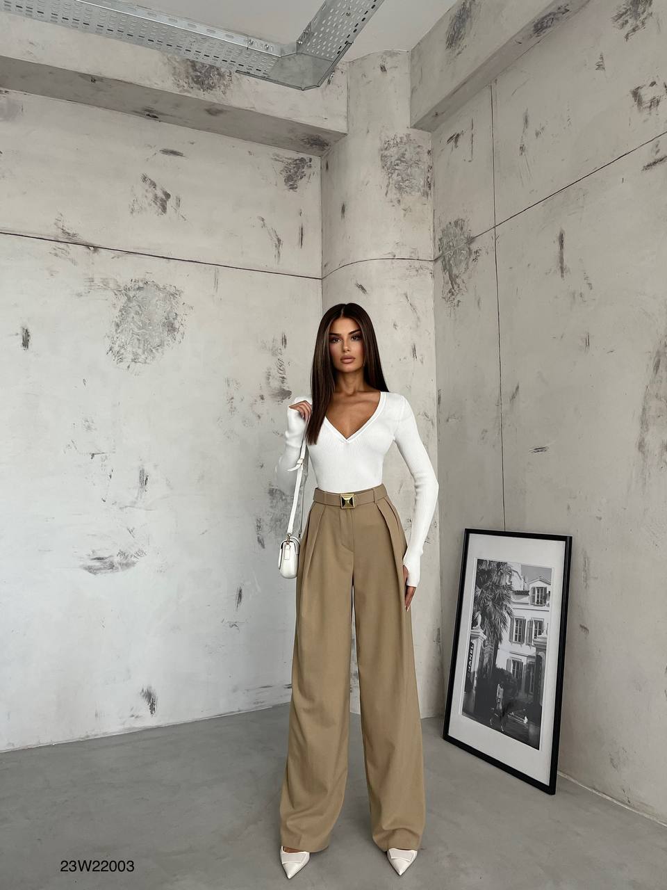 V Yaka Triko Bodysuit - Ekru
