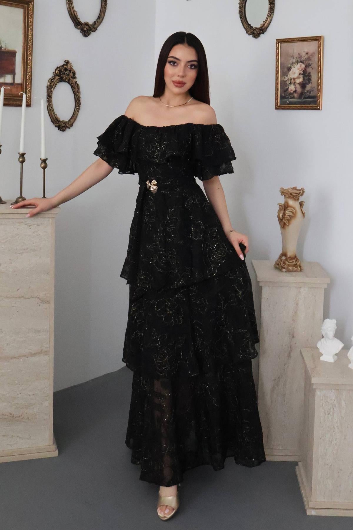 Siyah Zarif Fit & Flare Elbise Çiçekli Fırfırlı Kısa Kollu