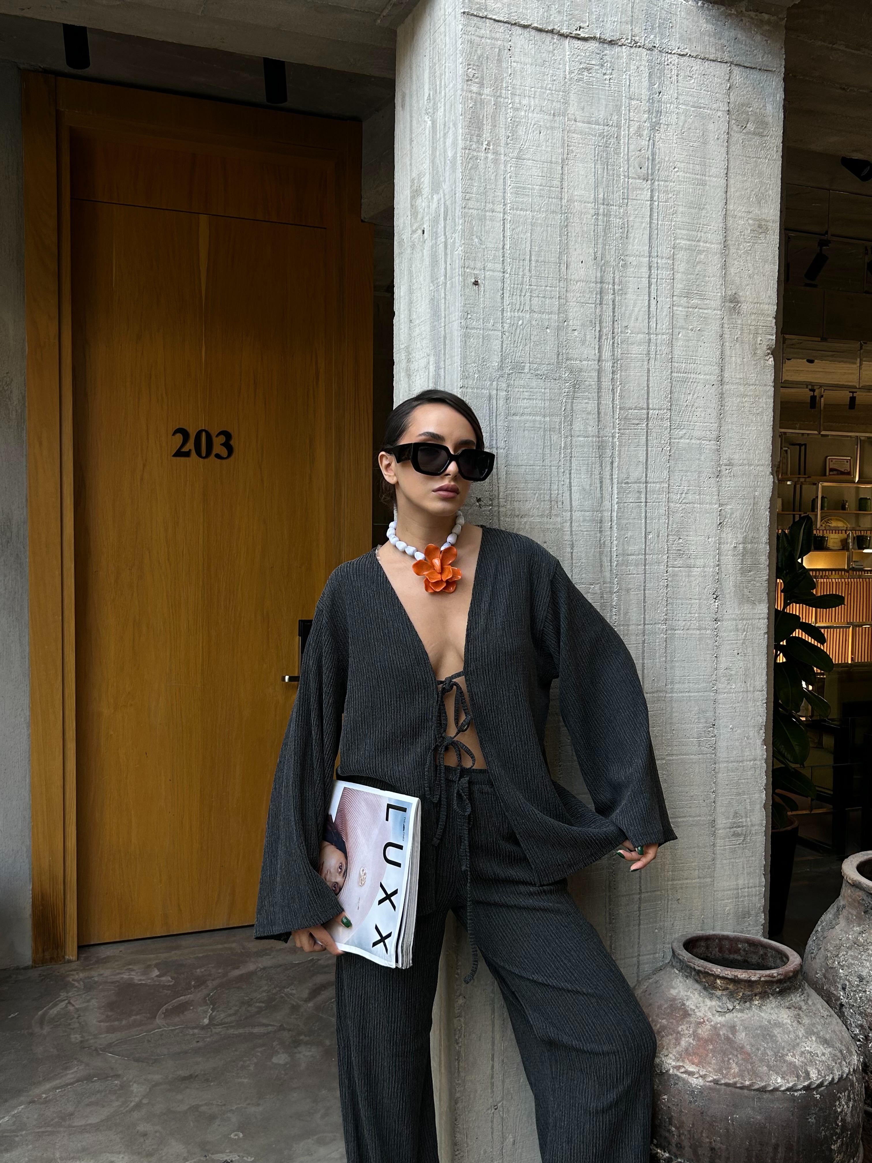 Antrasit Krinkıl Kumaş Önden Bağlamalı Oversize Kimono Bluz 28172