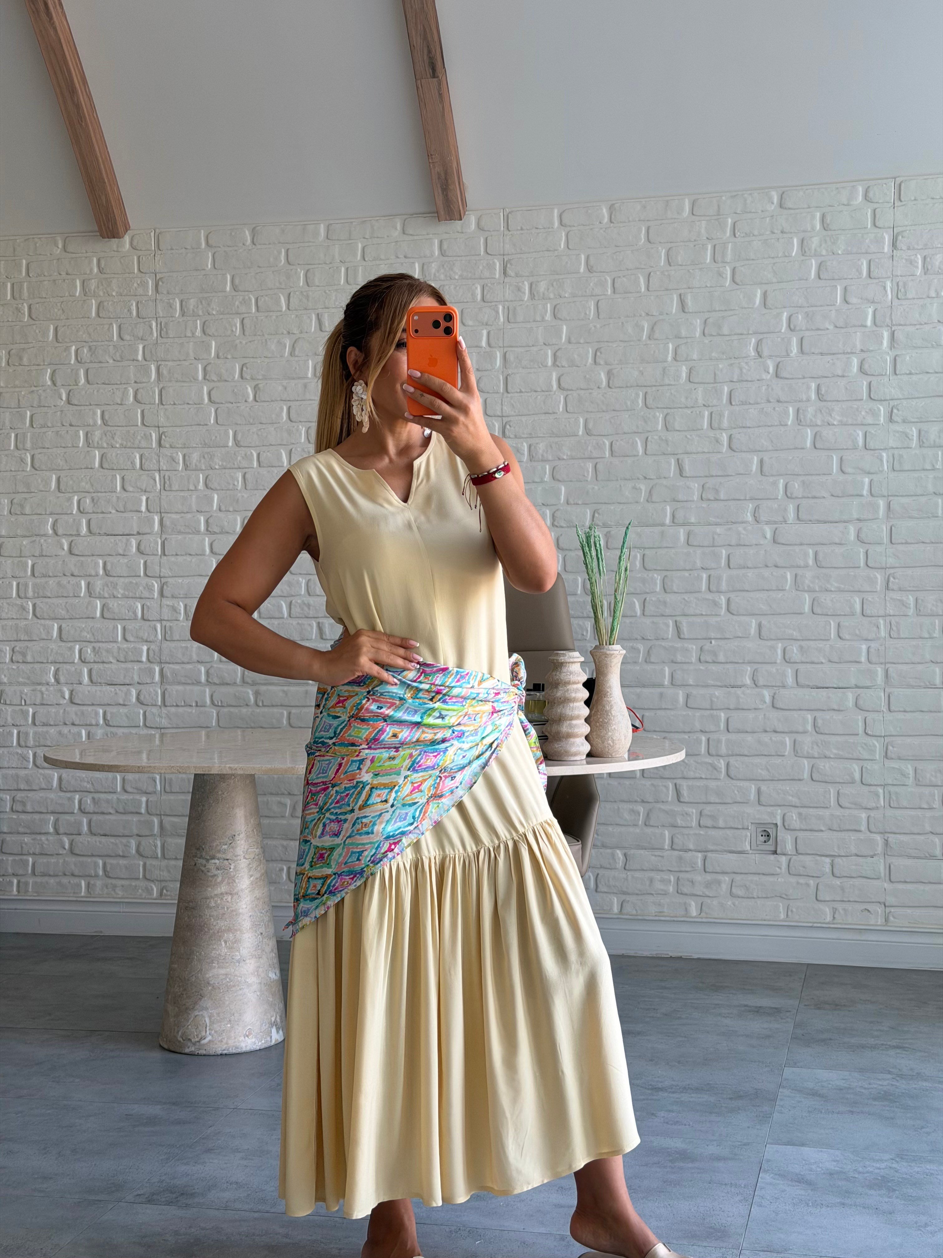 Bej Fit And Flare V Yaka Midi Elbise