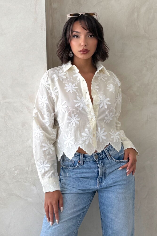 Beyaz Çiçekli V Yakalı Crop Gömlek