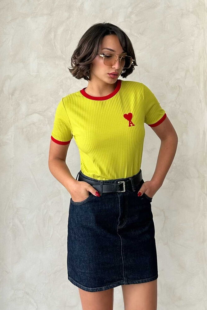 Fıstık Kırmızı Nakışlı Toptan T Shirt