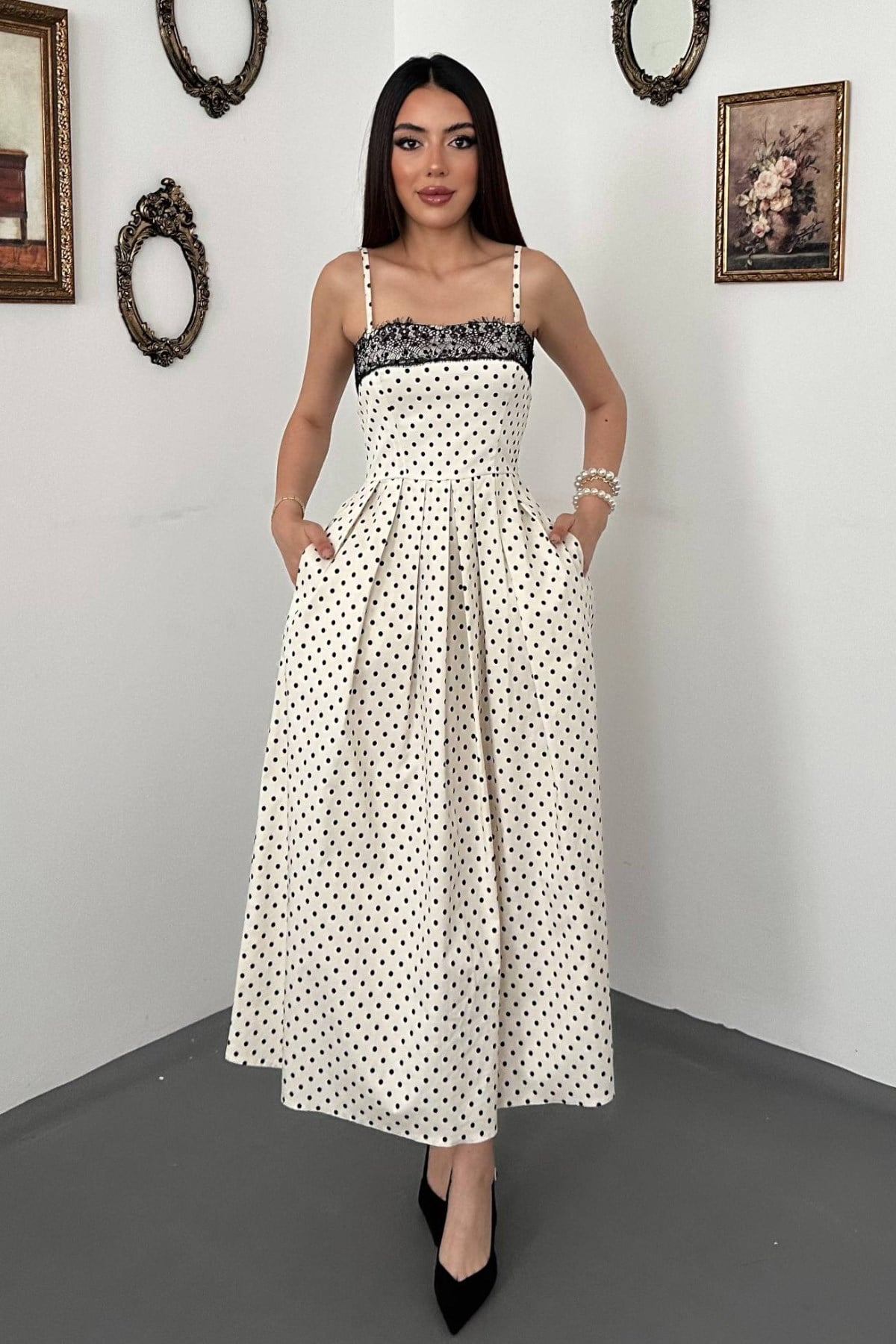 Siyah Retro Fit & Flare Elbise