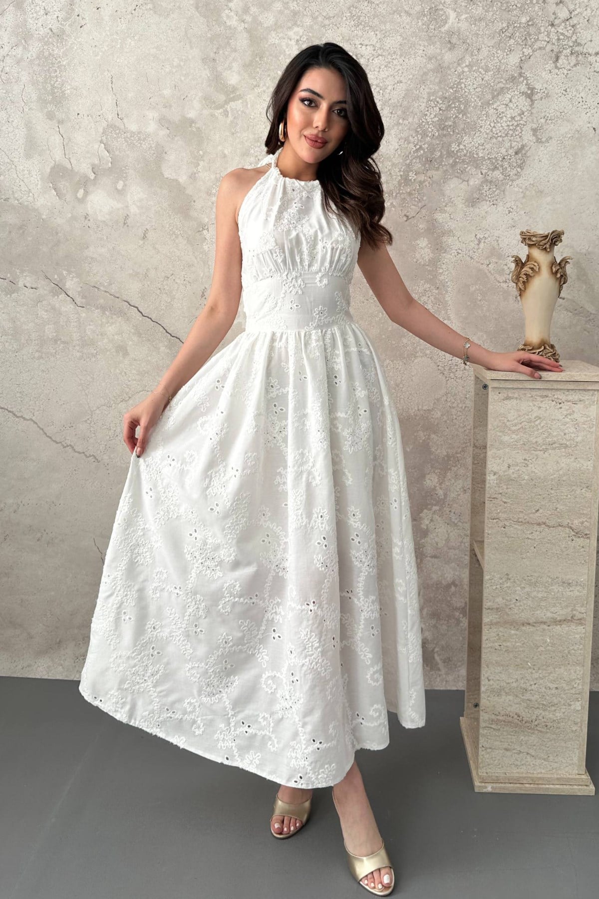 Beyaz Zarif Fit & Flare Elbise
