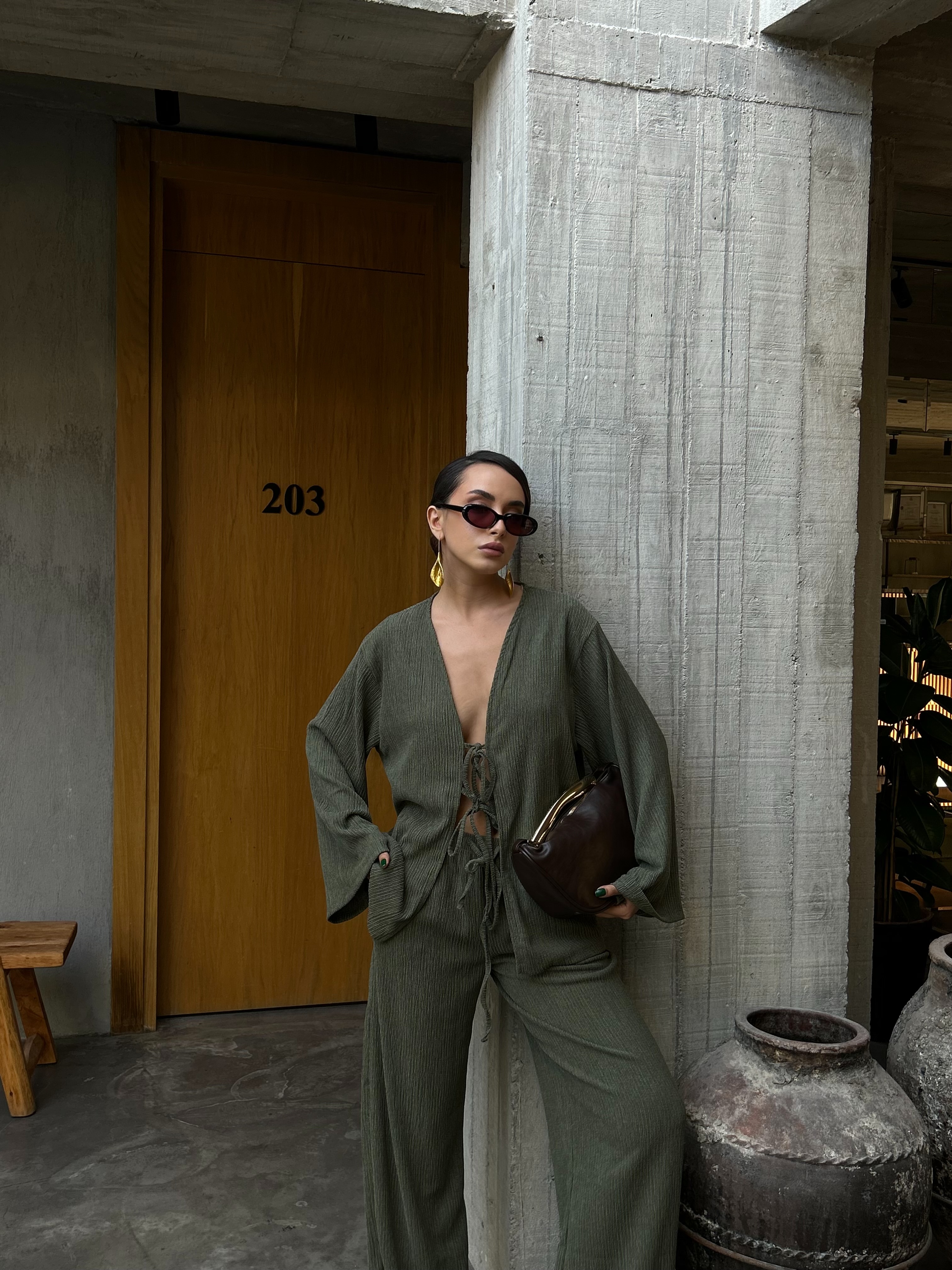 Kadın Haki Krinkıl Kumaş Önden Bağlamalı Oversize Kimono Bluz 28172