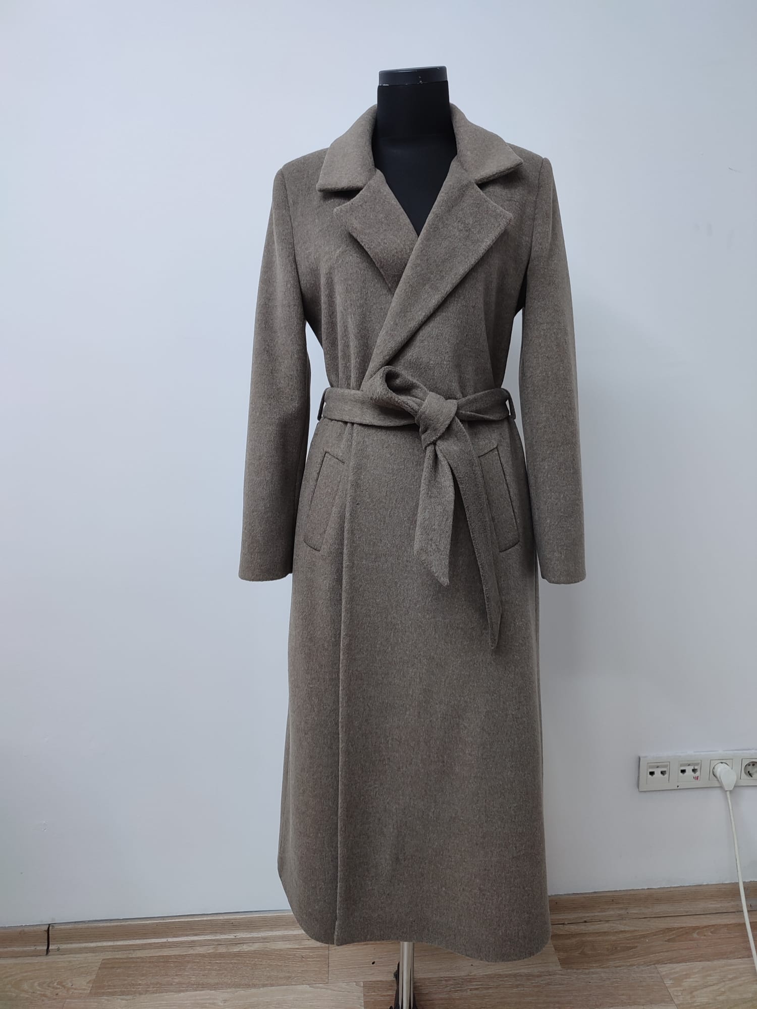 Bej Zarif Anvelop Dar Kalıp Kaban