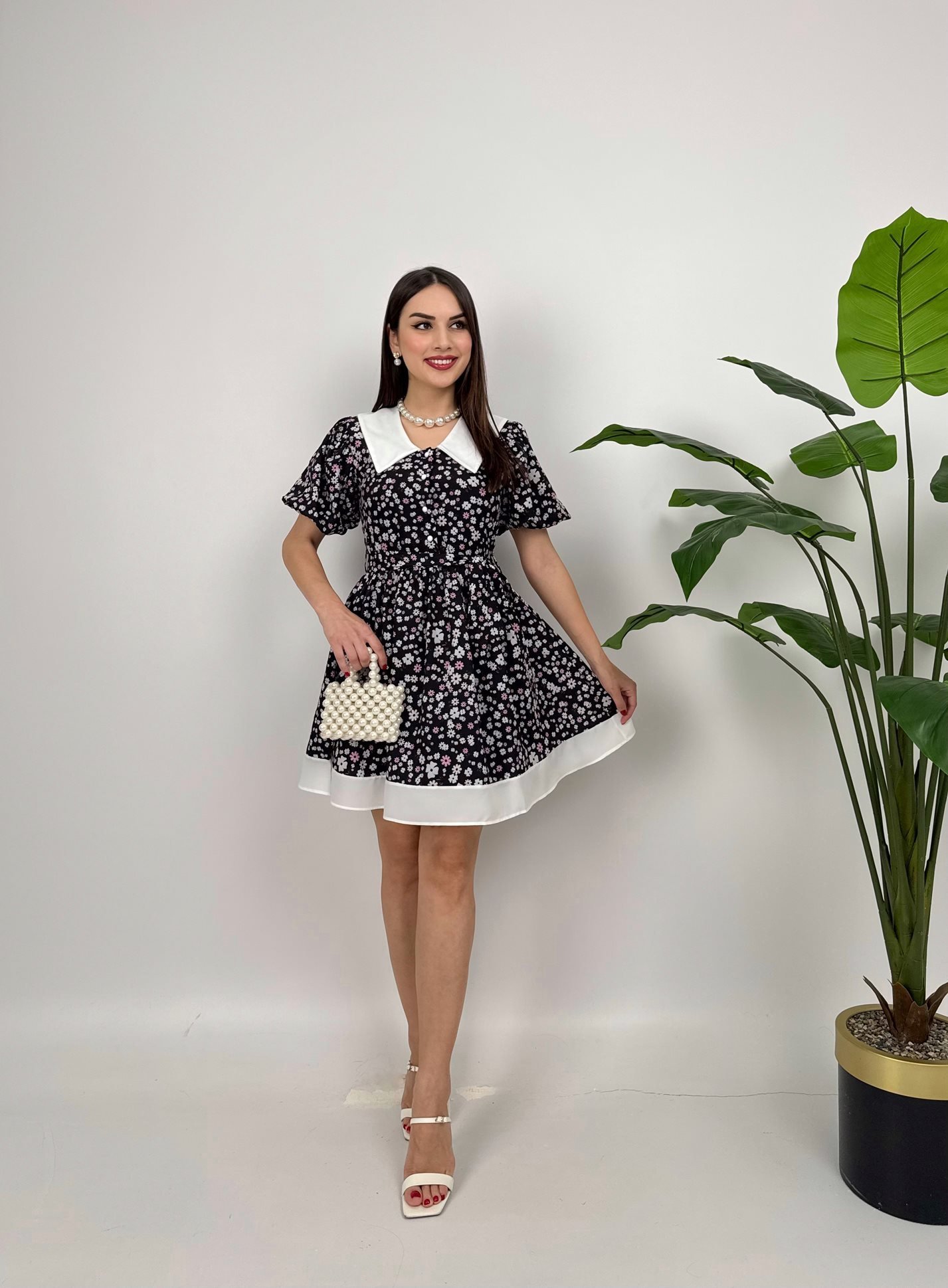 Siyah Fit & Flare Çiçek Desenli Mini Elbise