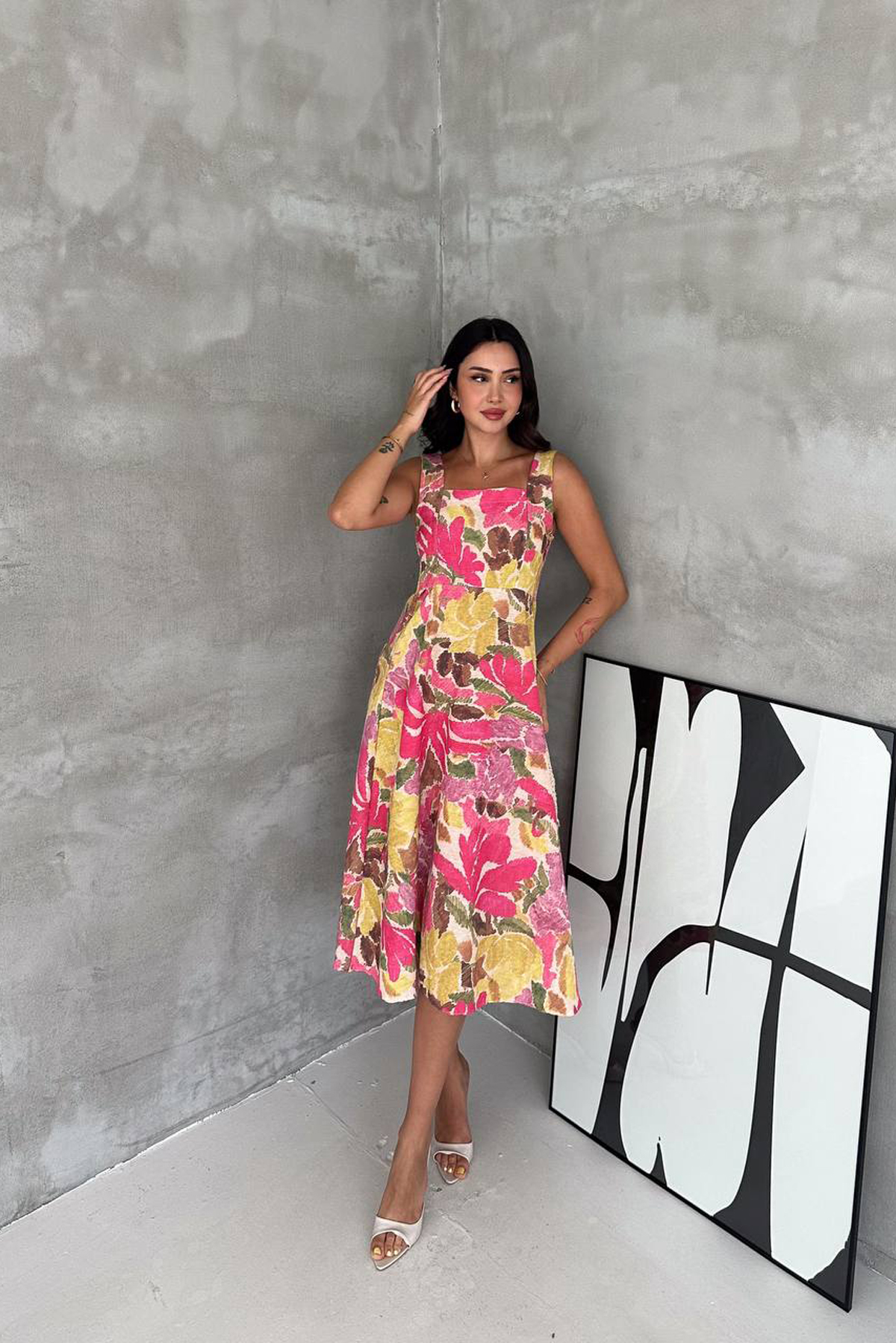 Pembe Fit And Flare Kare Yaka Elbise