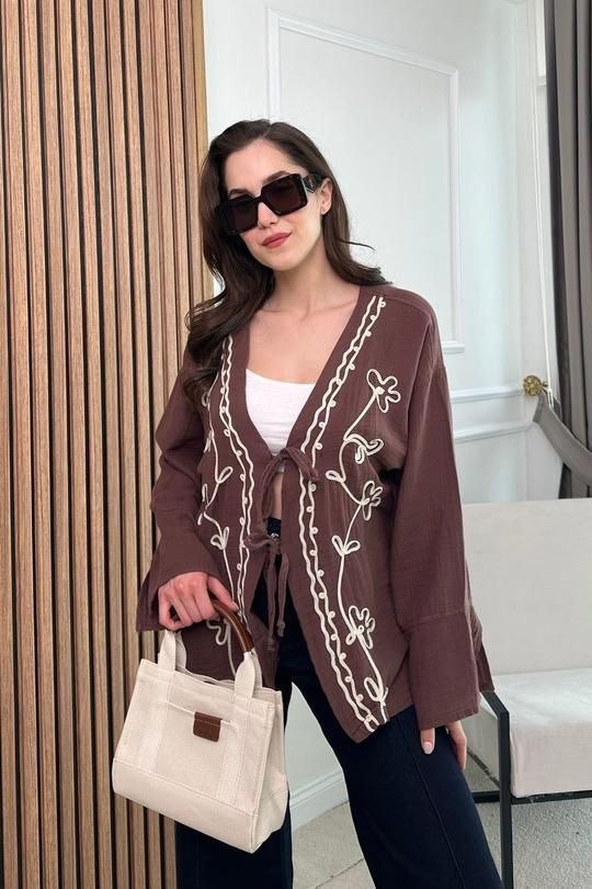 Kahverengi Kimono Bol Kalıp Çiçekli V Yakalı Bağlamalı