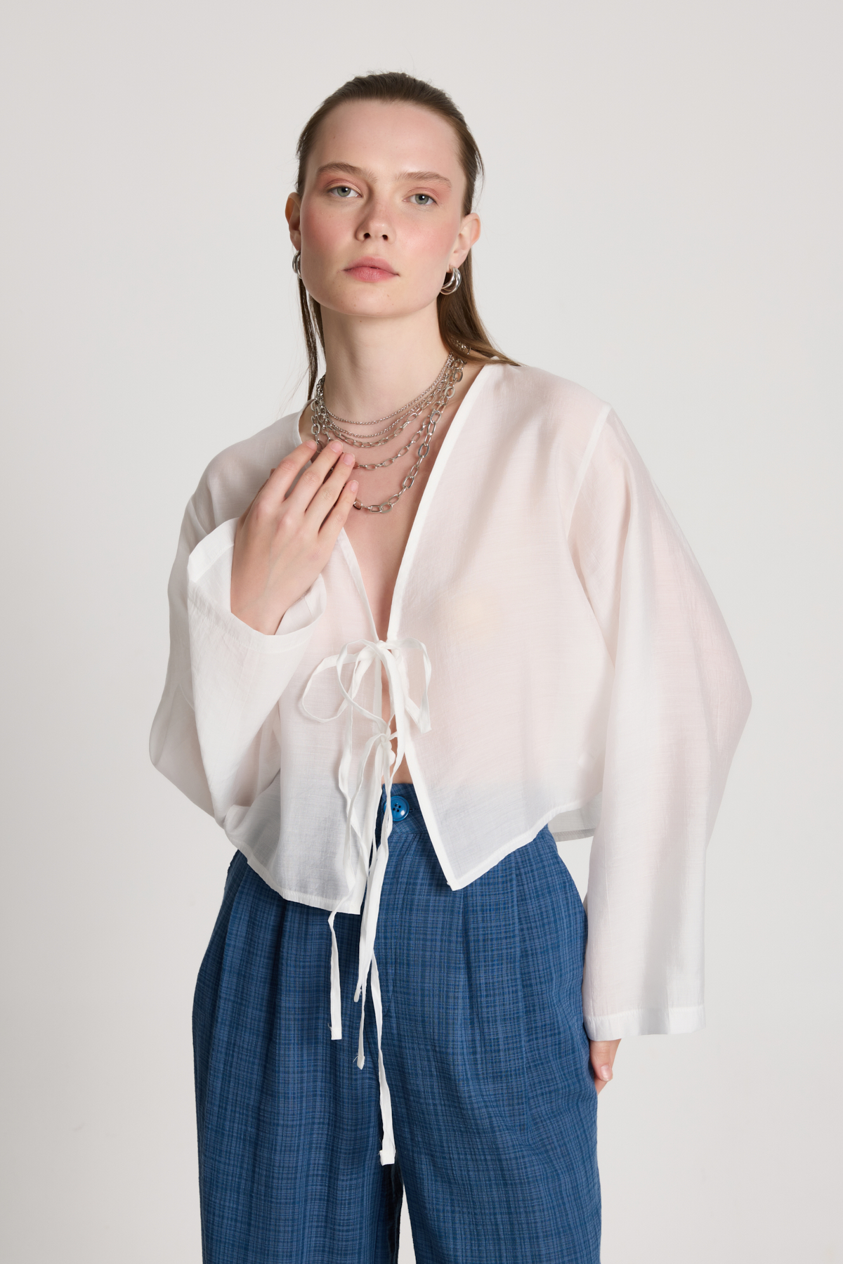Beyaz Etnik Bağlamalı Kimono