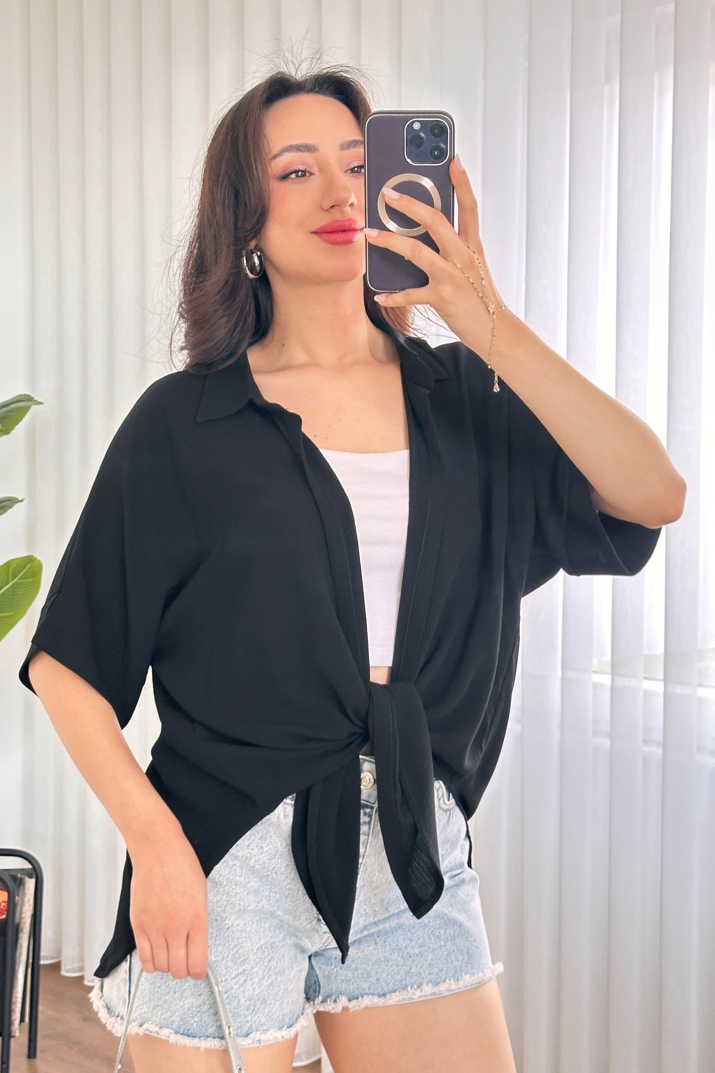 Siyah Günlük Bluz Çentikli Yakalı