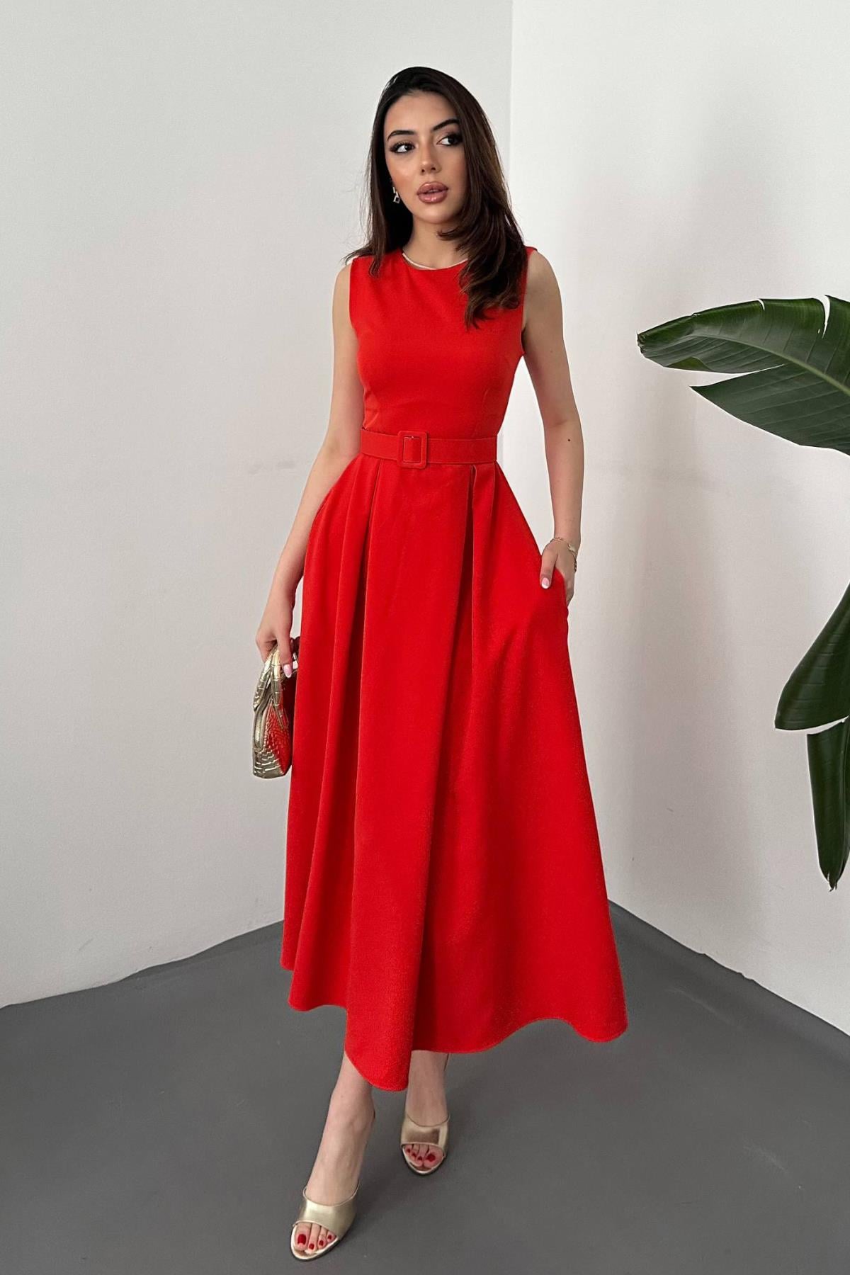 Kırmızı Zarif Fit & Flare Elbise