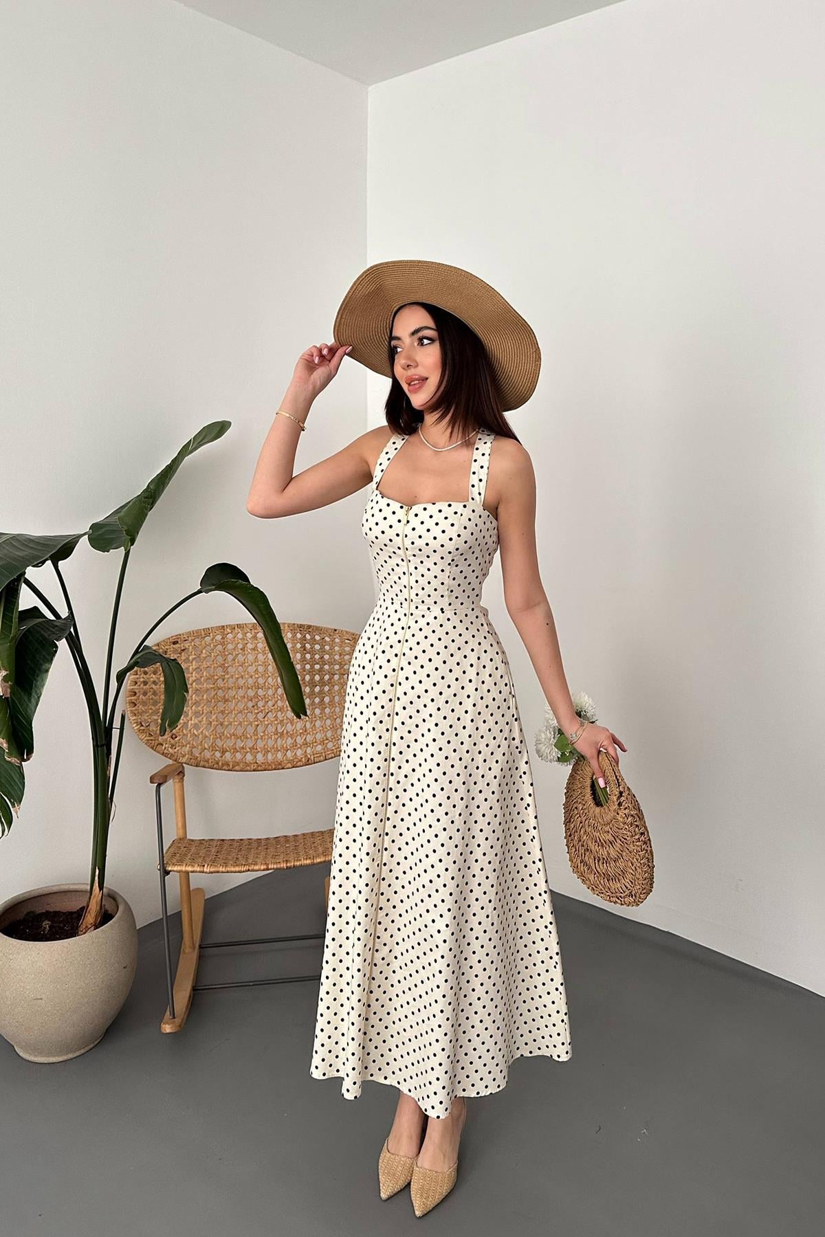Ekru Fit & Flare Puantiye Elbise