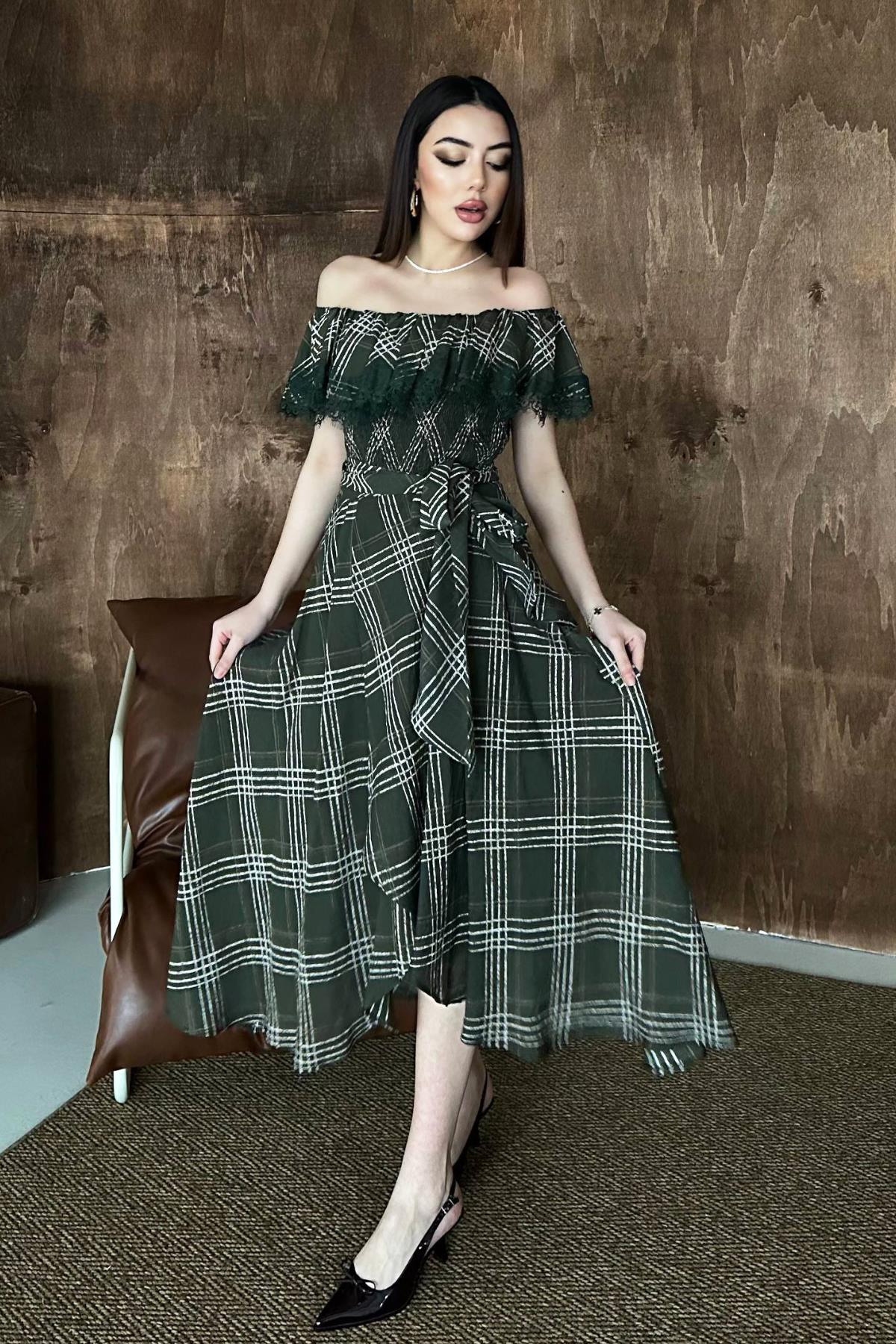 Zarif Yeşil Fit And Flare Elbise