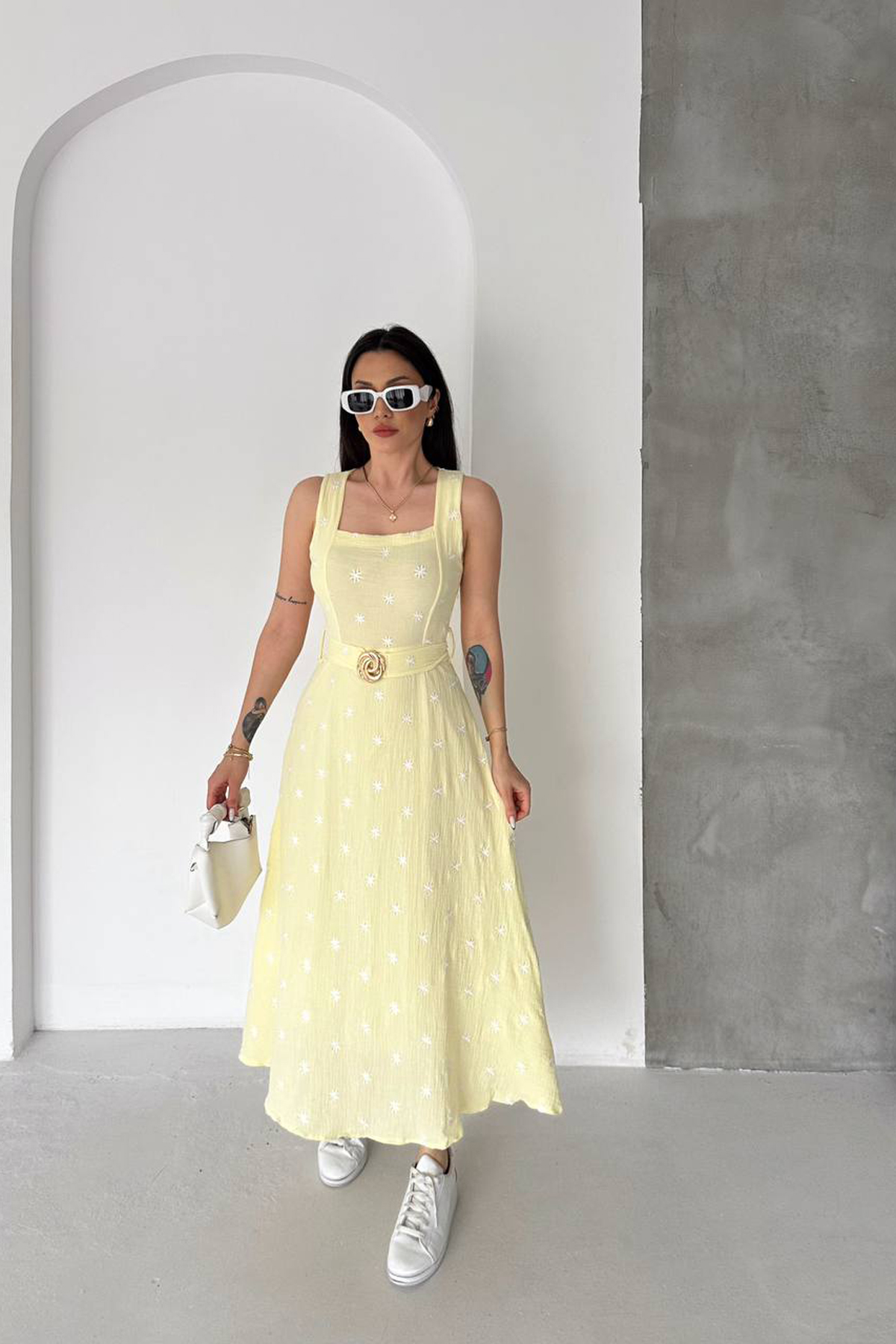 Sarı Fit And Flare Midi Elbise Çiçekli Desenli