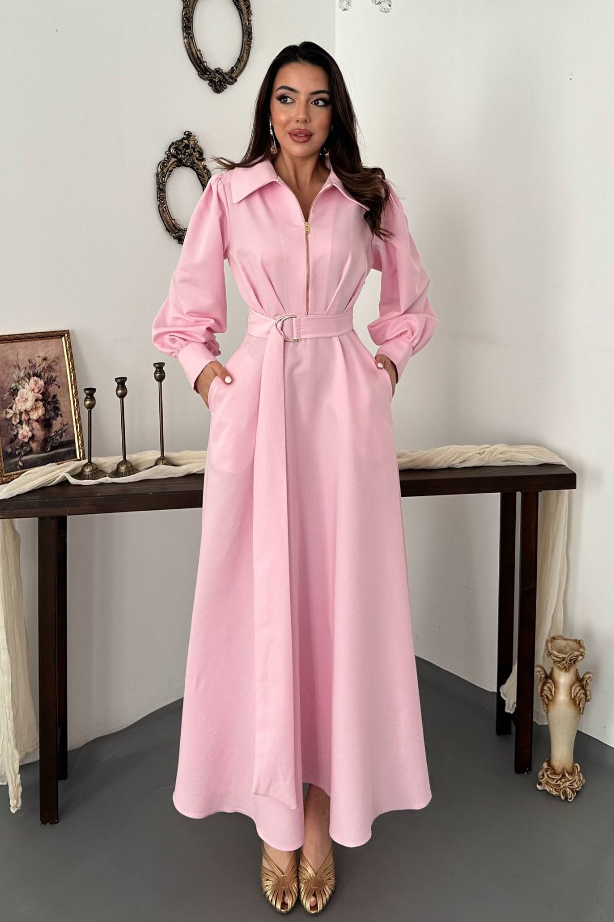 Zarif Pembe Fit & Flare Elbise Çentikli Yaka İle
