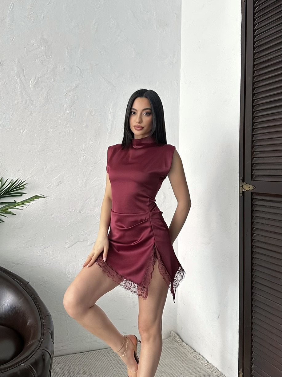 Bordo Kolsuz Yırtmaçlı Mini Elbise