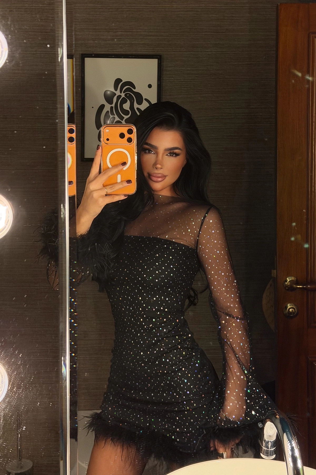Siyah Payetli Mini Bodycon Elbise Çan Kol Detaylı