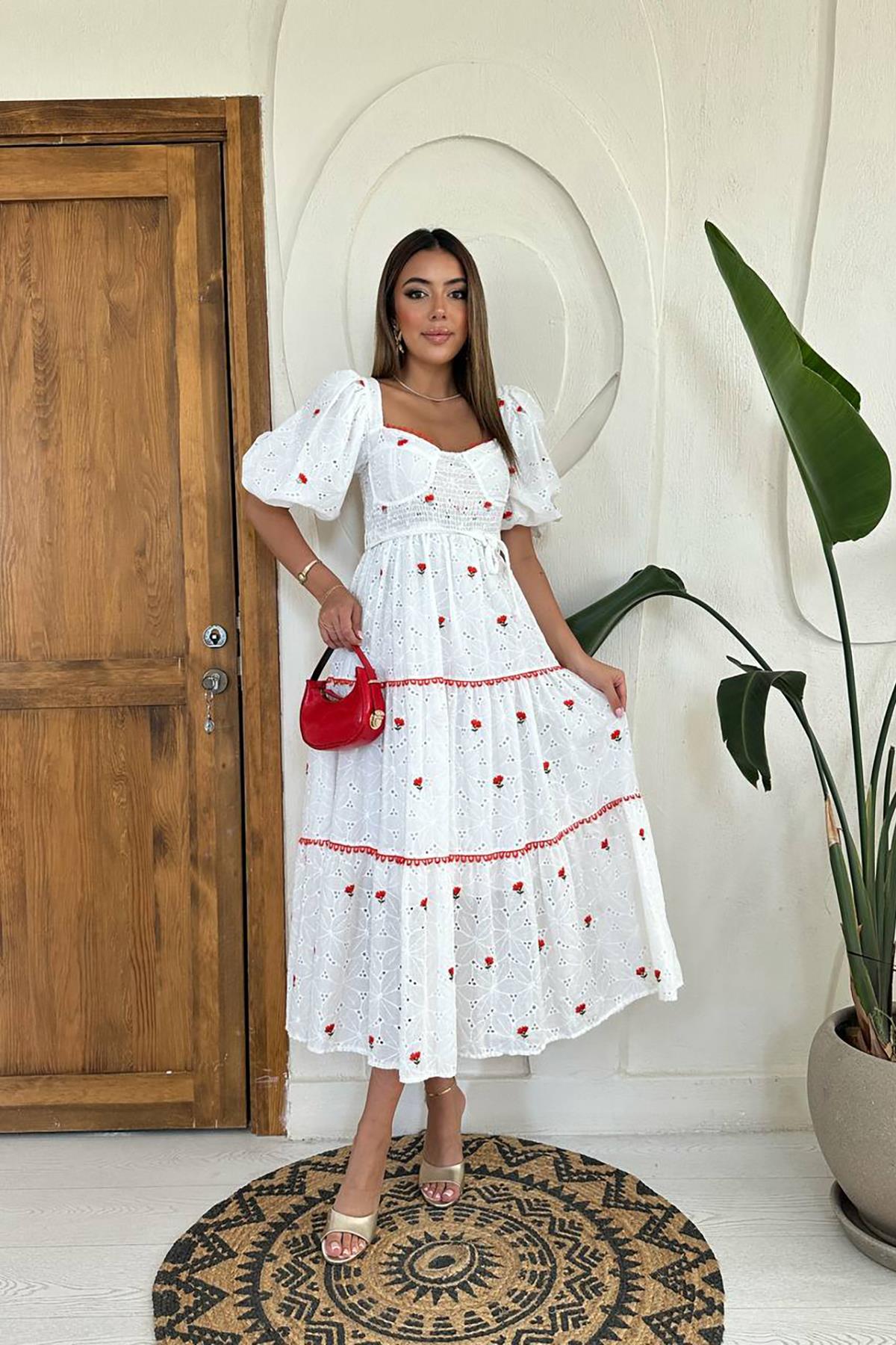 Beyaz Puff Yarım Kol Fit & Flare Elbise