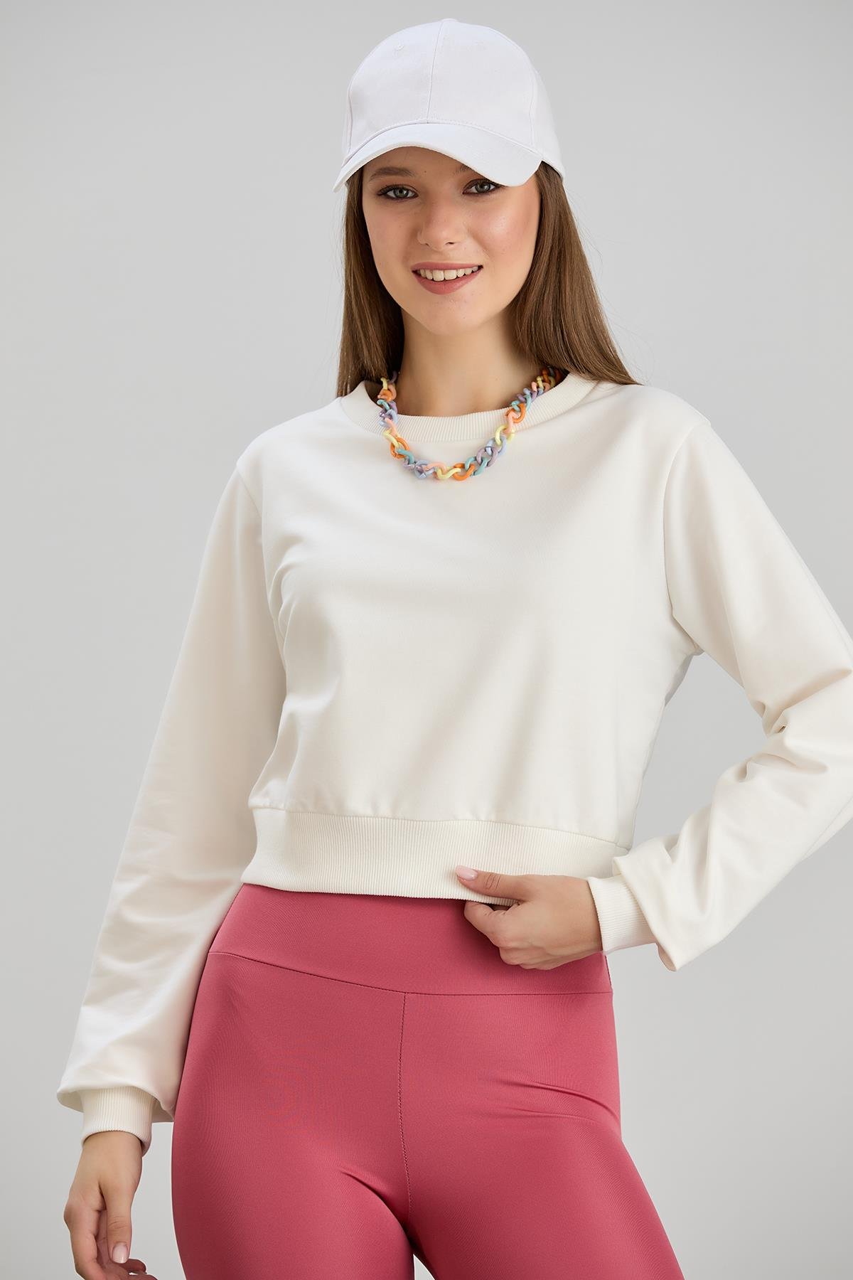 Bisiklet Yaka İki İplik Crop Sweat Ekru