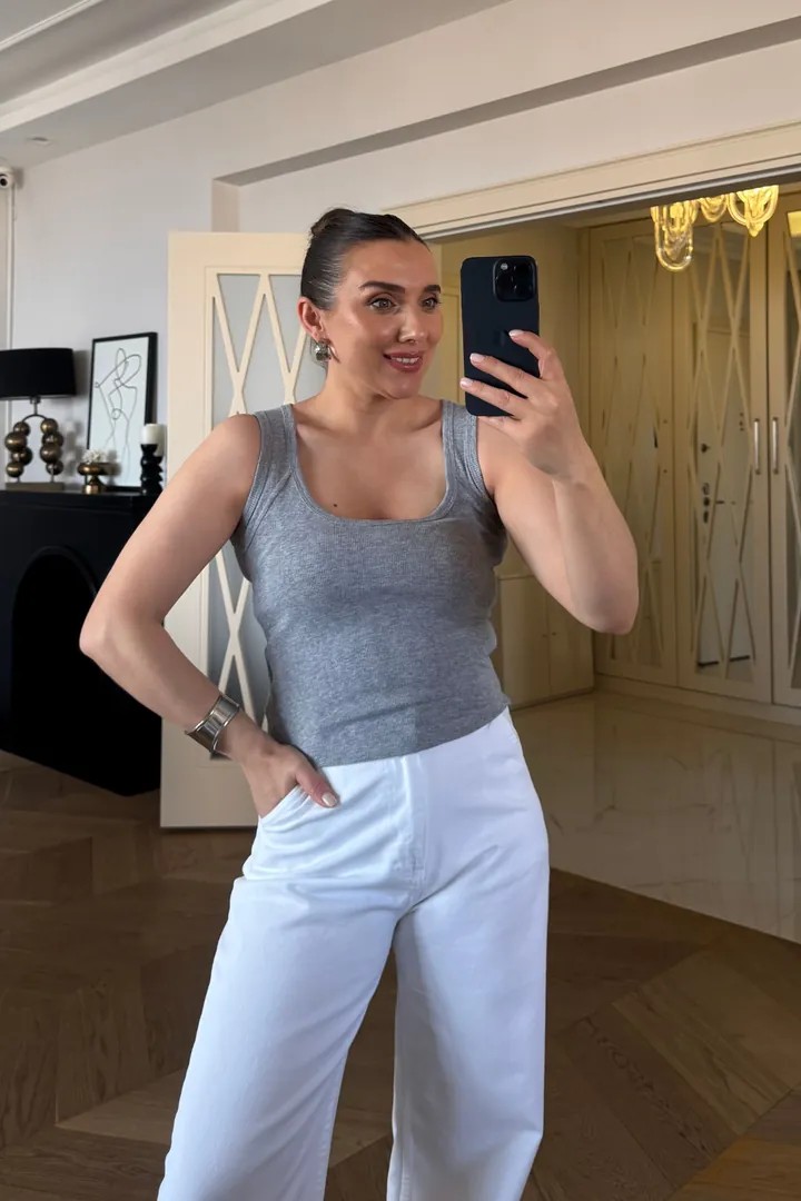 Gri Gündelik Spor Giyim Tişörtü Kare Yakalı