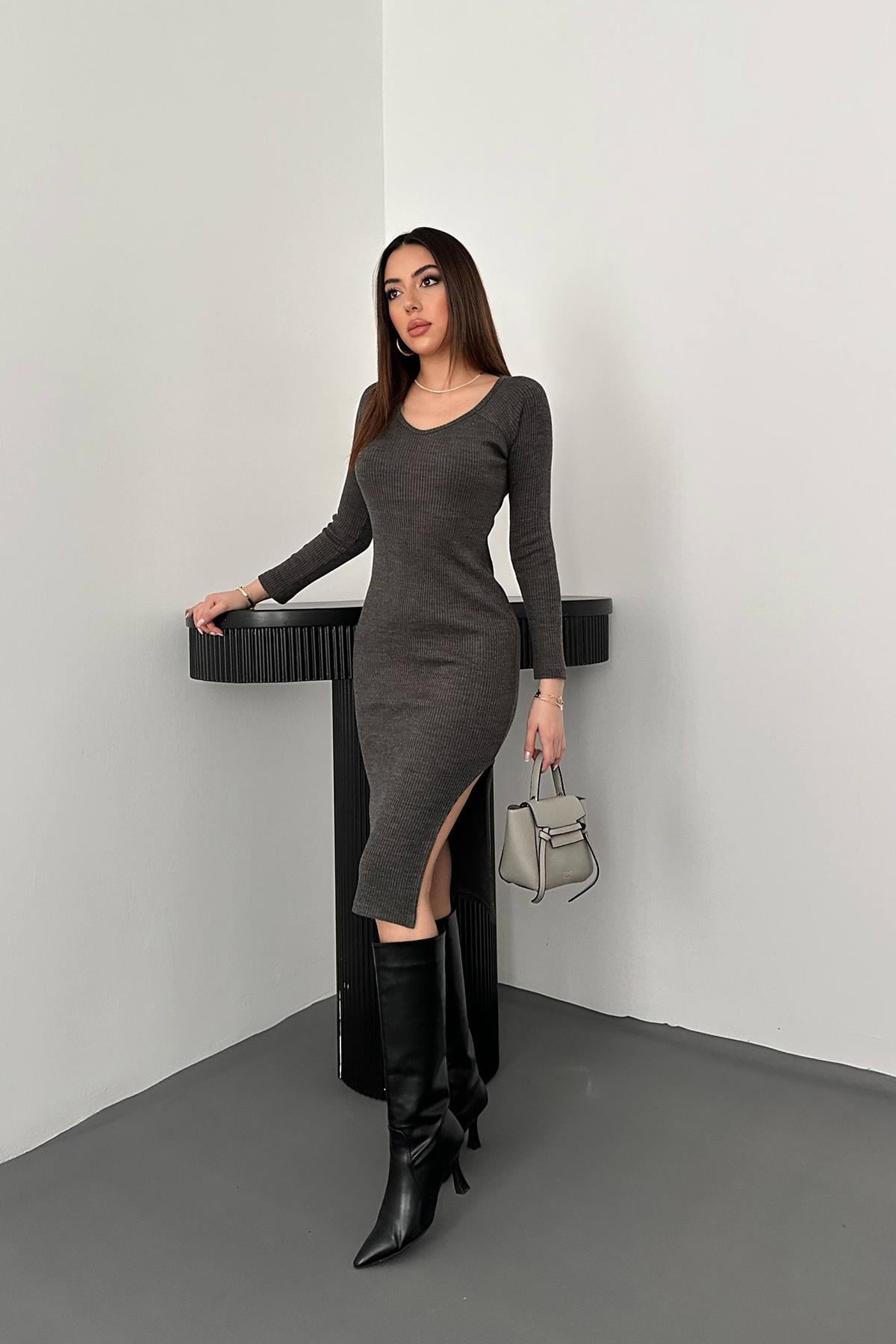 Gri Bodycon Midi Elbise Uzun Düz Kollarla