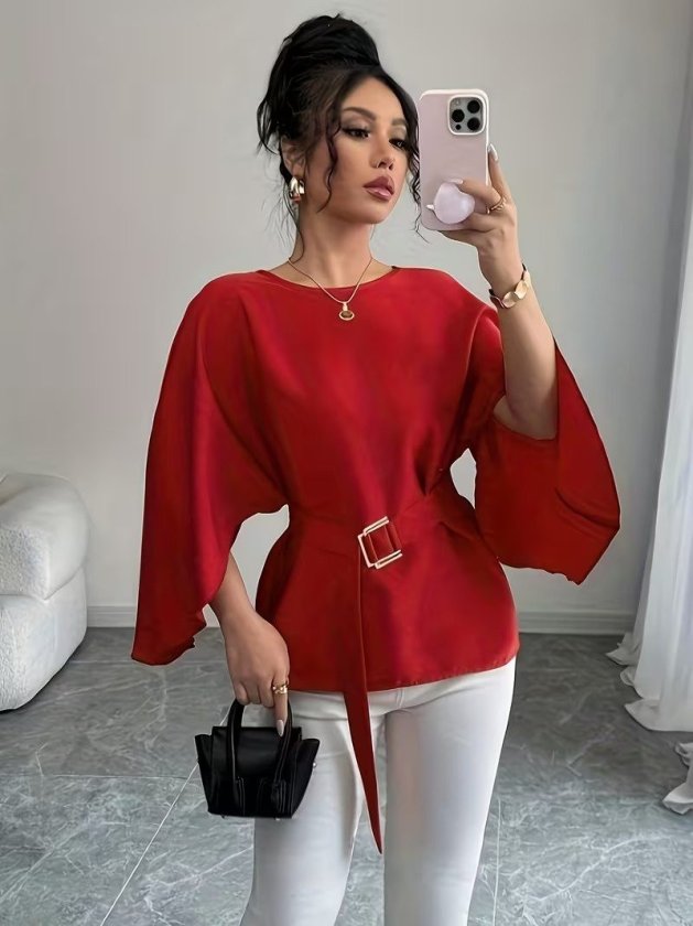 Kırmızı Zarif Fitted Bluz Yırtmaçlı Kol
