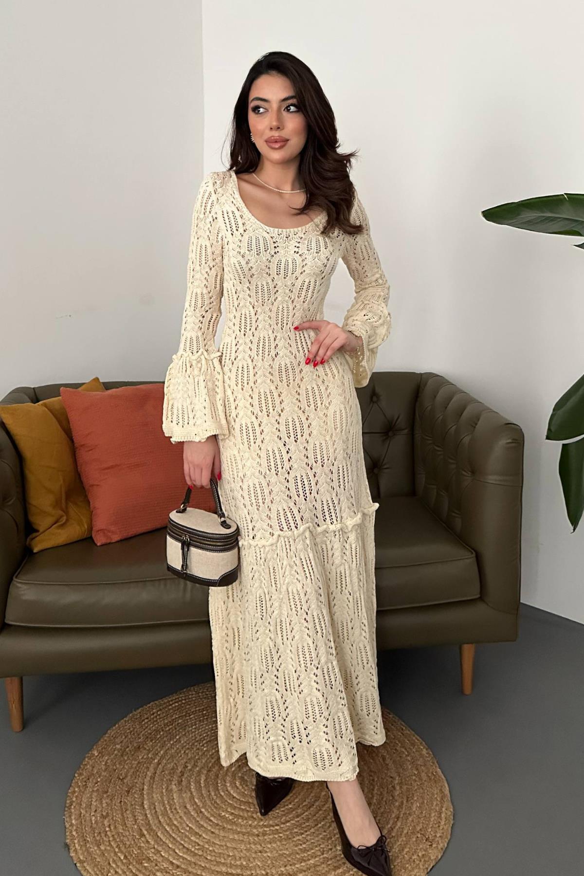 Zarif Bej Fit & Flare Elbise