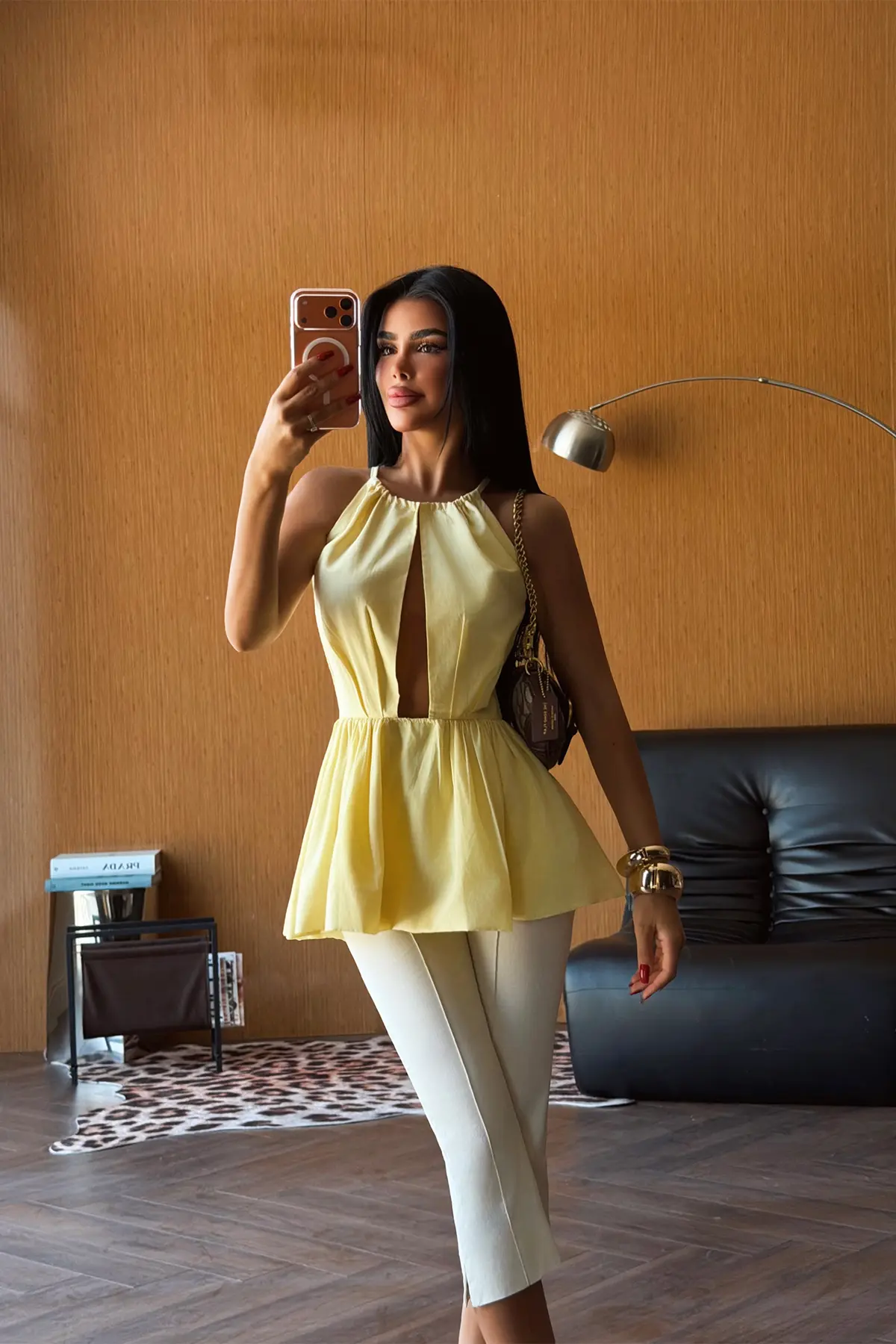 Sarı Seksi Ekstra Dar Kalıp Halter Yaka Bluz