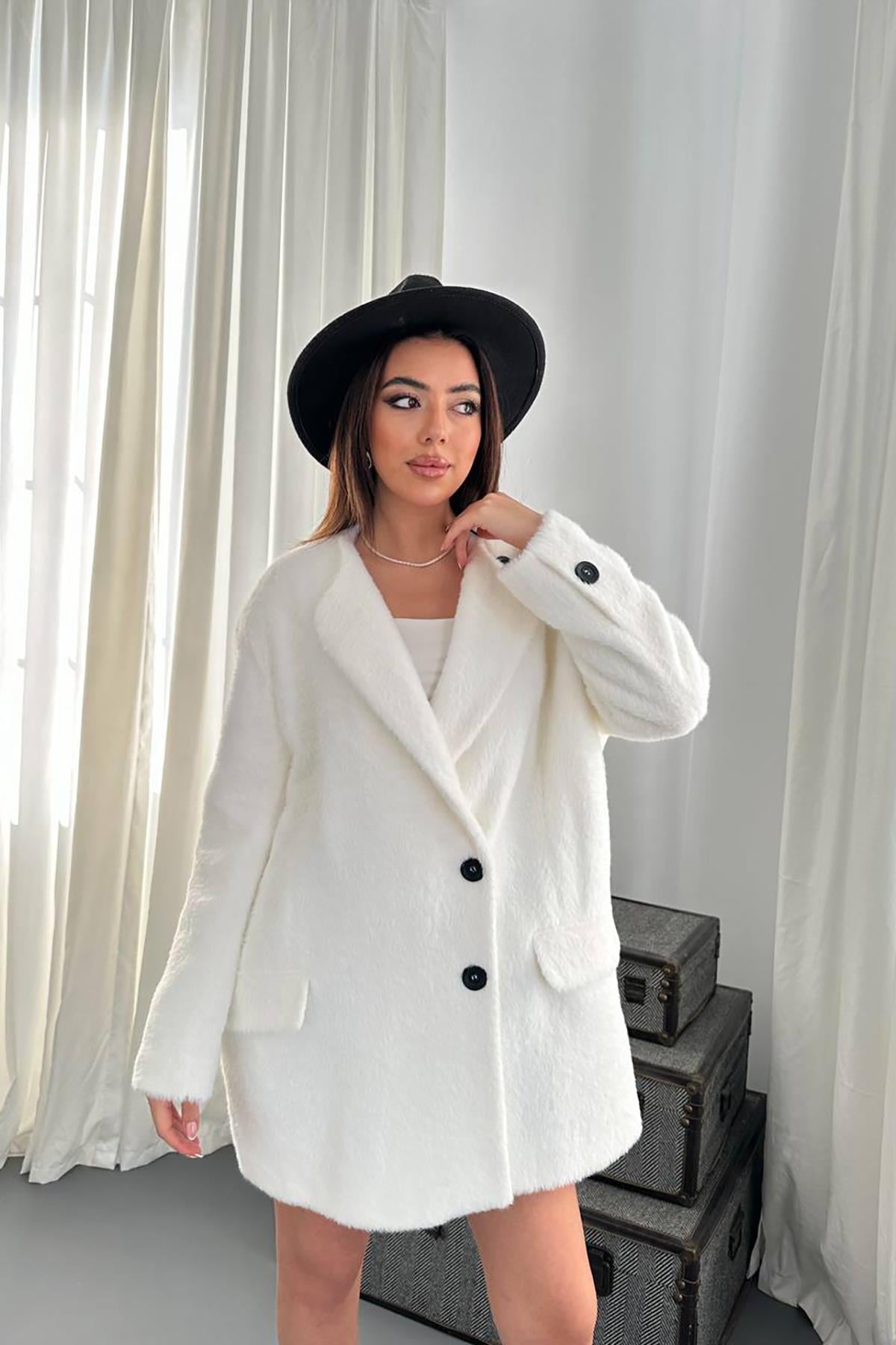 Tüylü Yumoş Kaban - Ekru