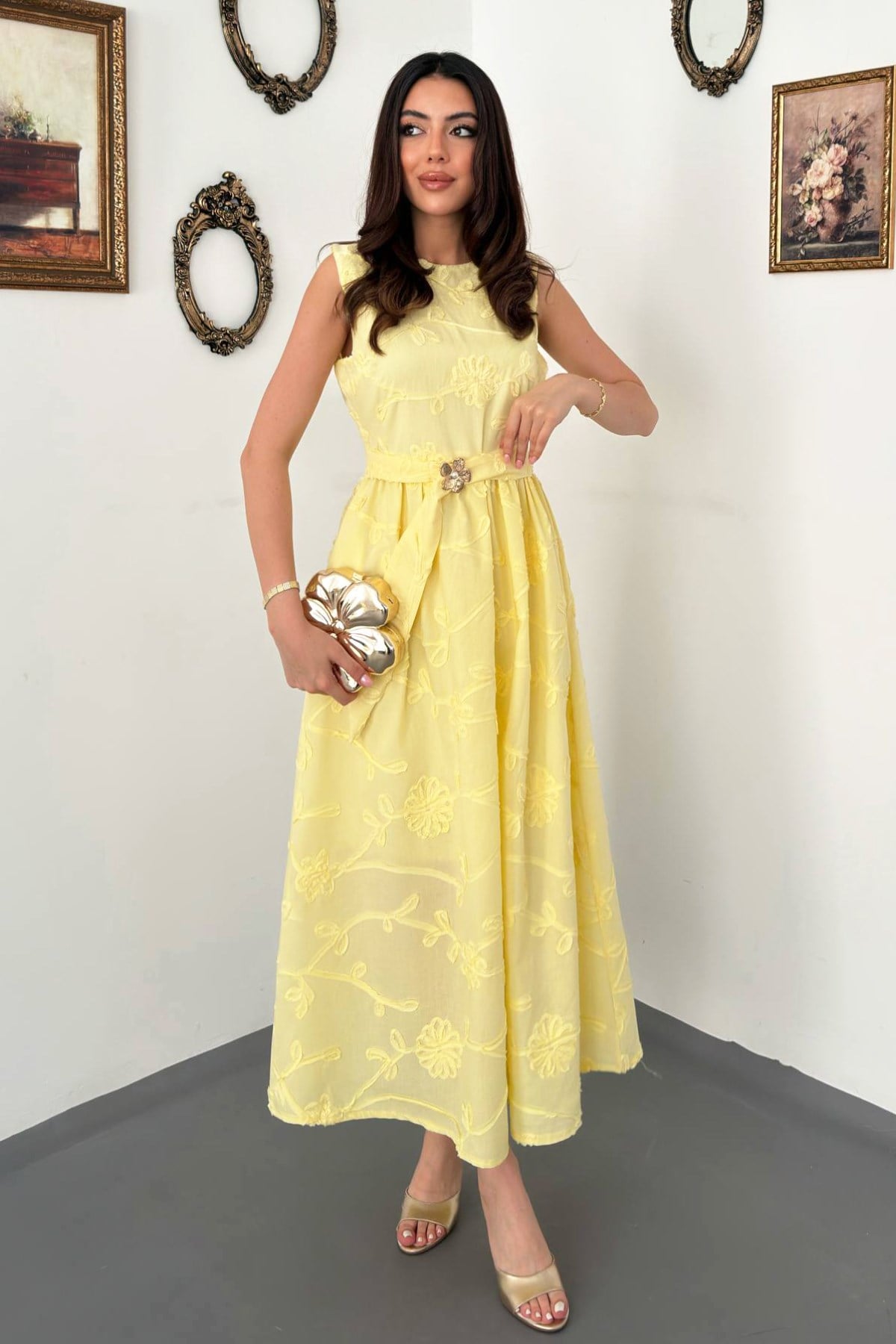 Zarif Sarı Fit And Flare Midi Elbise