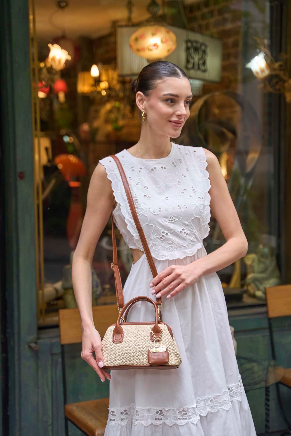 Hasır Dokulu Mini El Çantası Taba