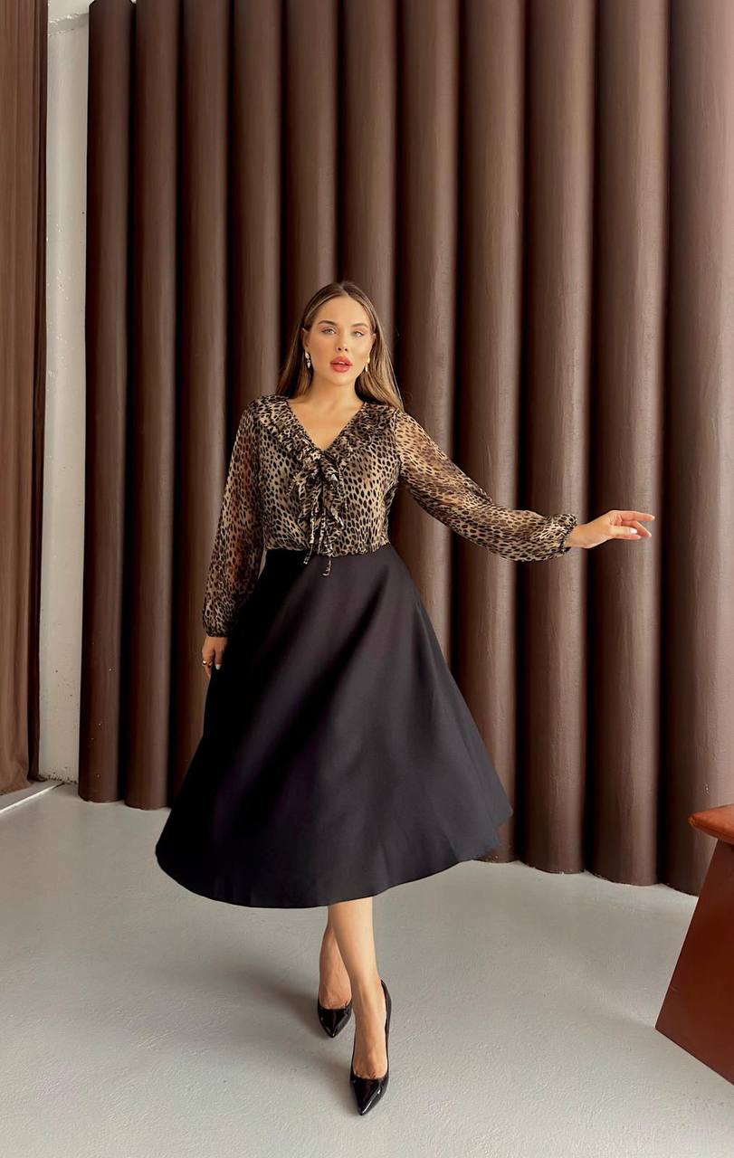 Zarif Siyah Fit And Flare Midi Elbise